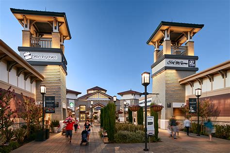 san francisco premium outlets photos.